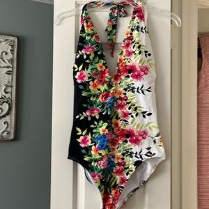 “Johnny Was” women’s swimsuit in EUC